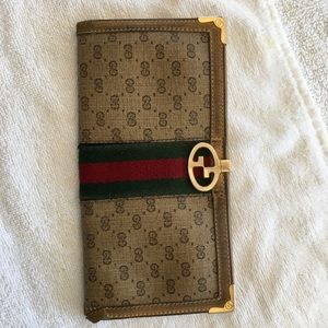 Vintage Gucci Wallet - Green/Red/Green stripe